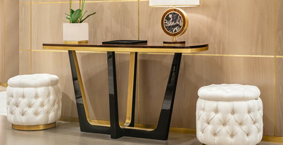Bold Wood & Stansteel Console