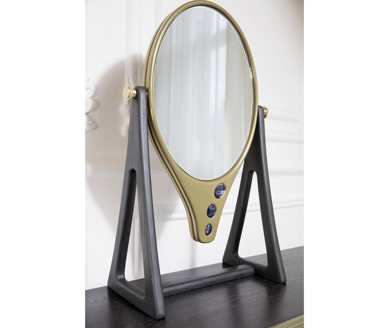 Oval Mirror Dresser