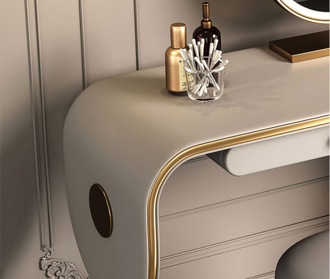 Luxurious Upholstery Dresser