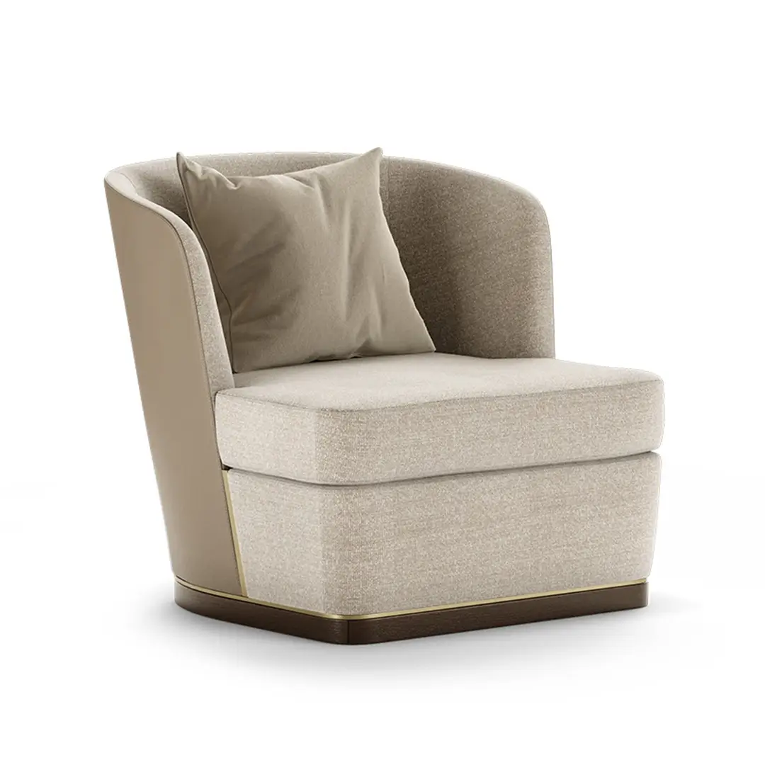 Bold CurvaLeather Armchair