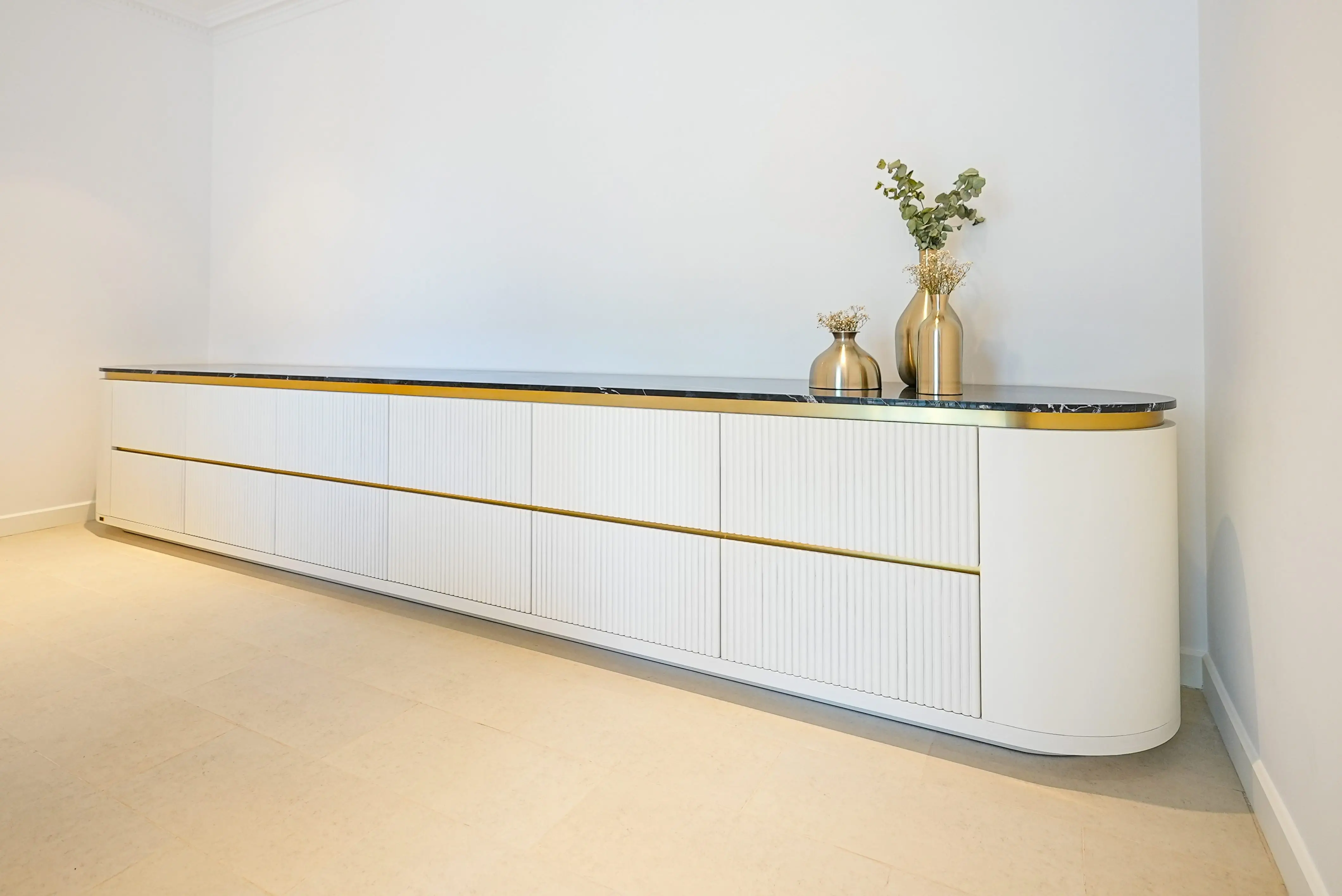 Luxury Dubai Villa Furnishings From Vision to Reality