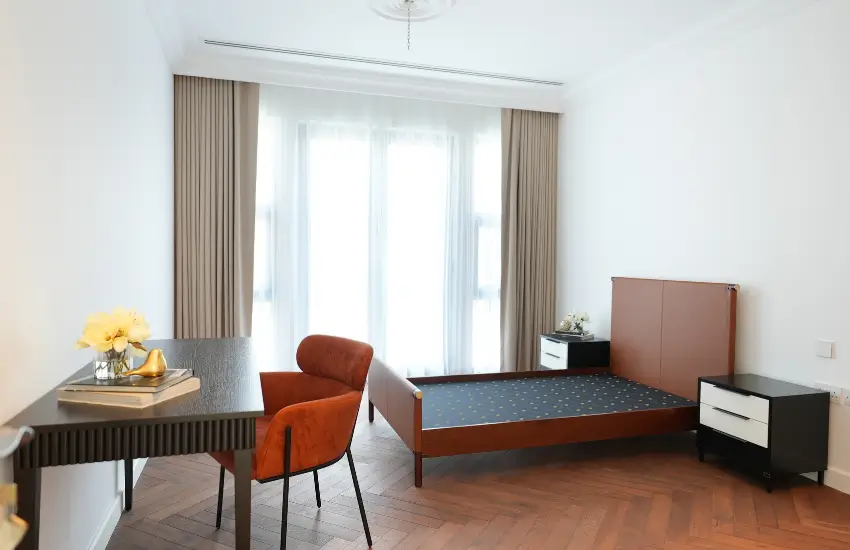 Modern Bedrooms in Dubai Implemented by BOLD Bespoke Design